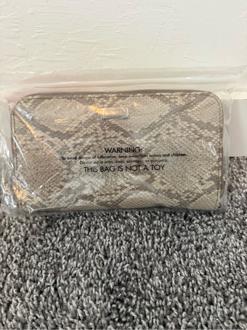 NIP Thirty One All About the Benjamins wallet